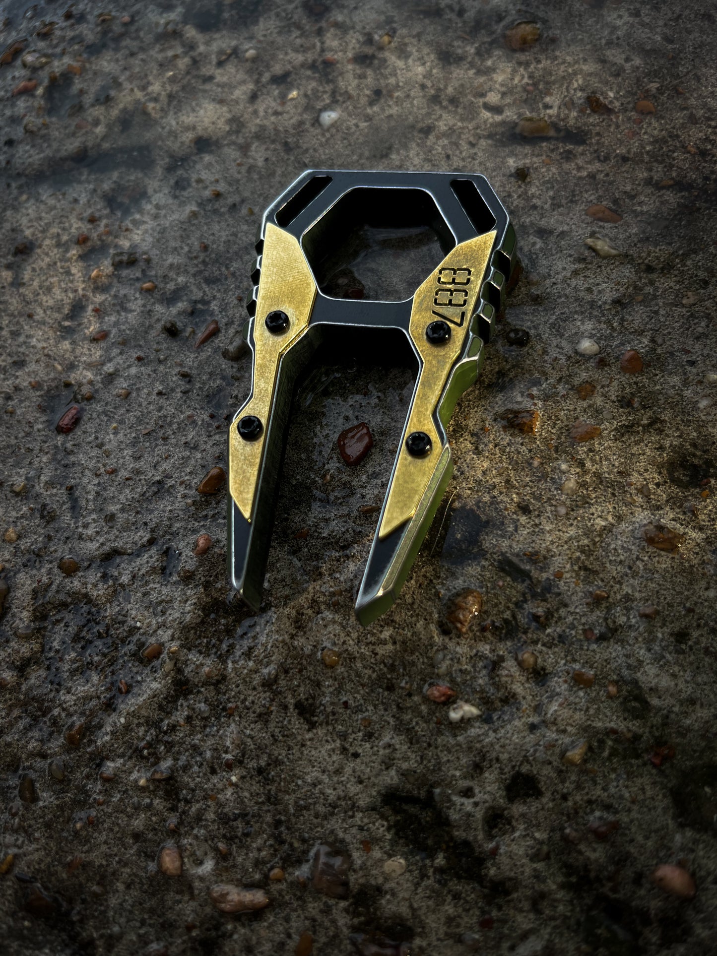 Armored 887